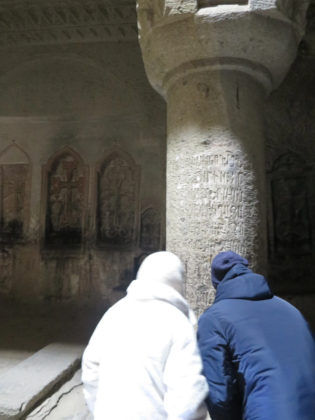 На третий день пребывания в Армении поехали с друзьями на данную экскурсию. Для нас это первое