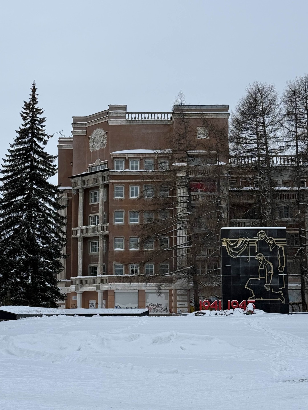 Отличная экскурсия. Татьяна увлеченно рассказывает, очень образно и не сухо. Пробудила интерес к городу, захотелось и