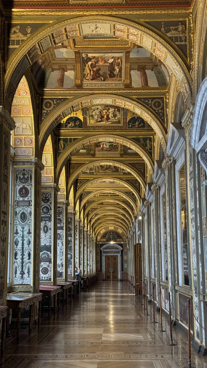 Это был подарок для моей подруги, которая очень любит Эрмитаж. Мы все были в восторге. Все-таки