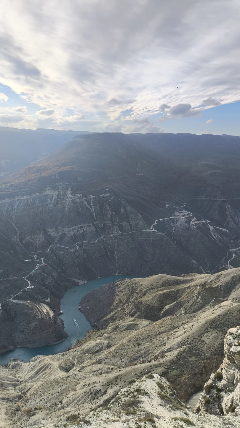 Экскурсия понравилась, Динара хороший, профессиональный гид, веселая и с юмором👍👍👍 Водитель Насир водит машину хорошо и безопасно👍👍👍
