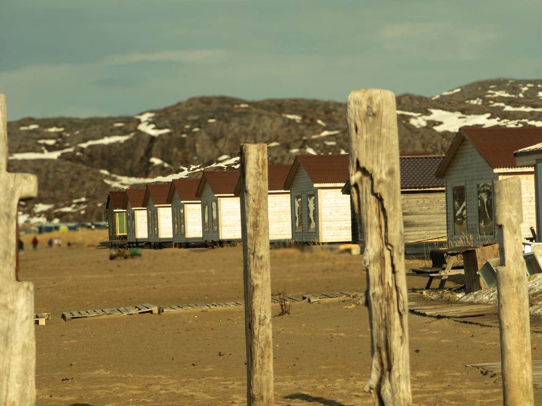 Утром Евгений встретил нас в аэропорту, после чего мы отправились в дорогу до Териберки, наслаждаясь пейзажами