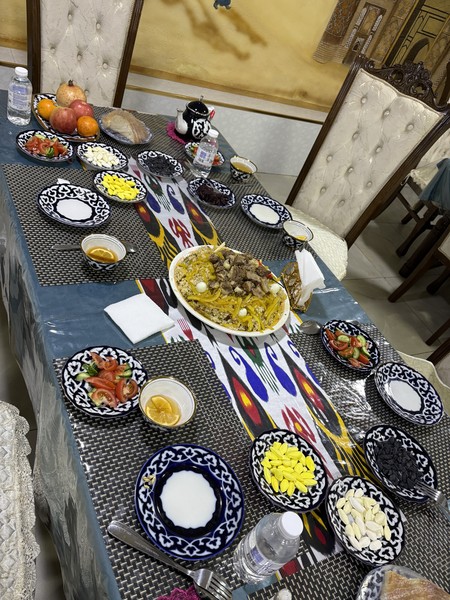 Мы с мужем остались в восторге от мастер класса. Нозима очень гостеприимная хозяйка, подробно объяснила все