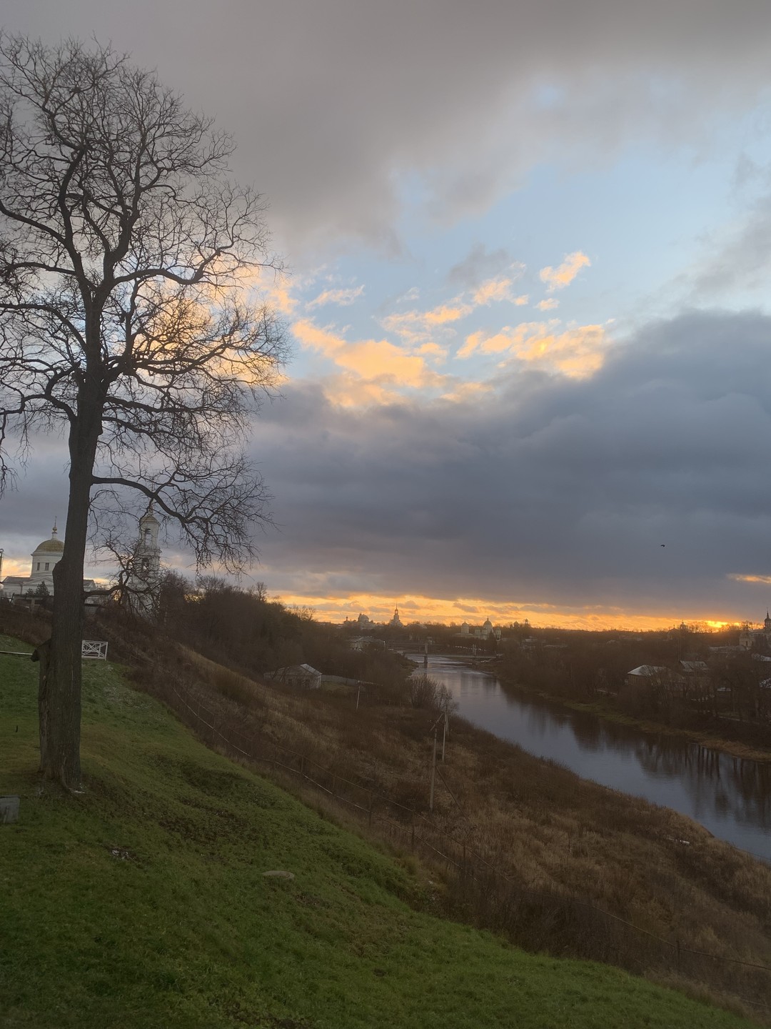 Большое спасибо Павлу за замечательную экскурсию. За интересным рассказом время пролетело быстро. Мы в Торжке не