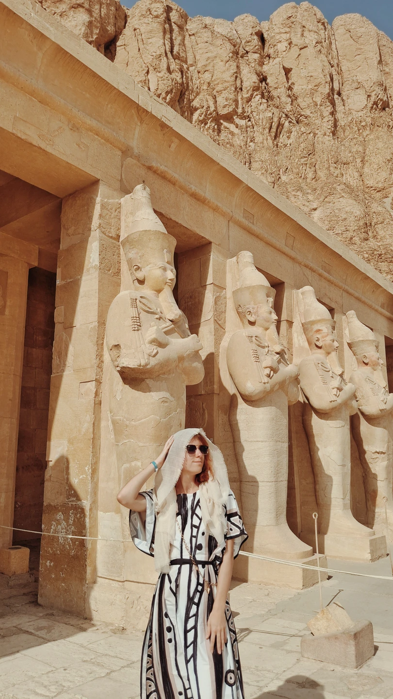 Прекрасный гид, прекрасный водитель, прекрасная экскурсия. Забрали из отеля Хургады, вернули вечером в целости и сохранности