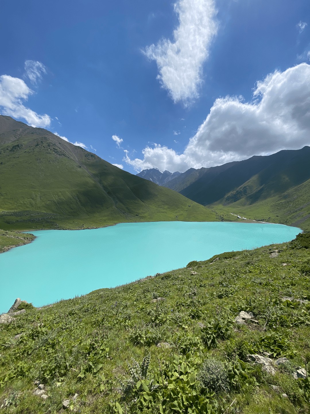 В первую очередь хочу сказать спасибо Юрию за прекрасную экскурсию! Виды Кыргызстана превзошли все мои ожидания)