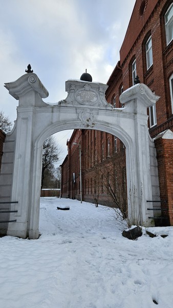 Прогулка по Закхайму: Кёнигсберг, спрятанный в Калининграде (Иван)