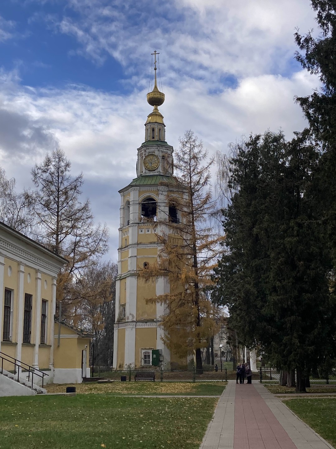 Тайны Угличского кремля (Пахомович)
