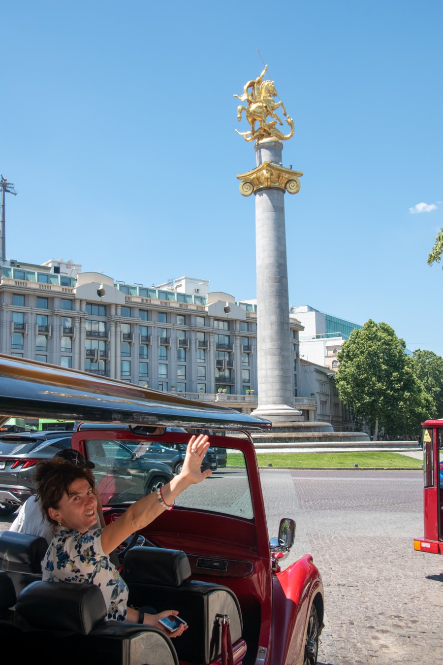 Фото На ретро-автомобиле — в прошлое Тбилиси