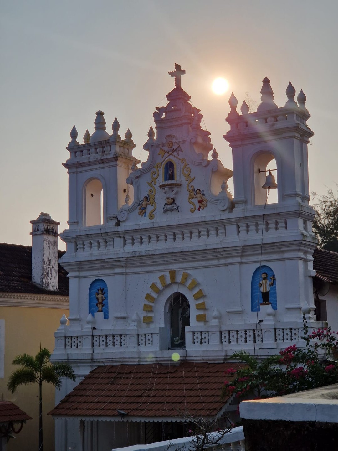 Увлекательная экскурсия с большим количеством информации. Правда, не мешало бы иметь предварительные знания для лучшего понимания.