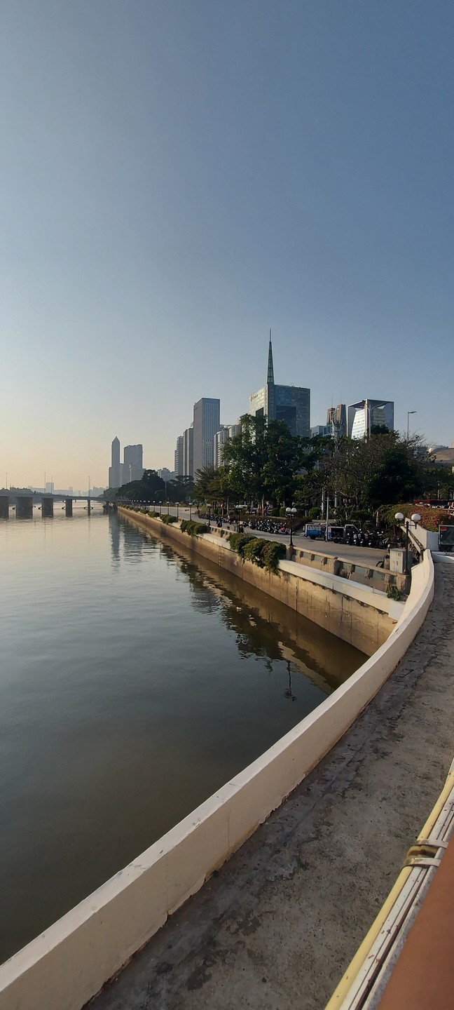 Были с Антоном на обзорной экскурсии по Гуанчжоу. В спокойном темпе посетили все самые известные и