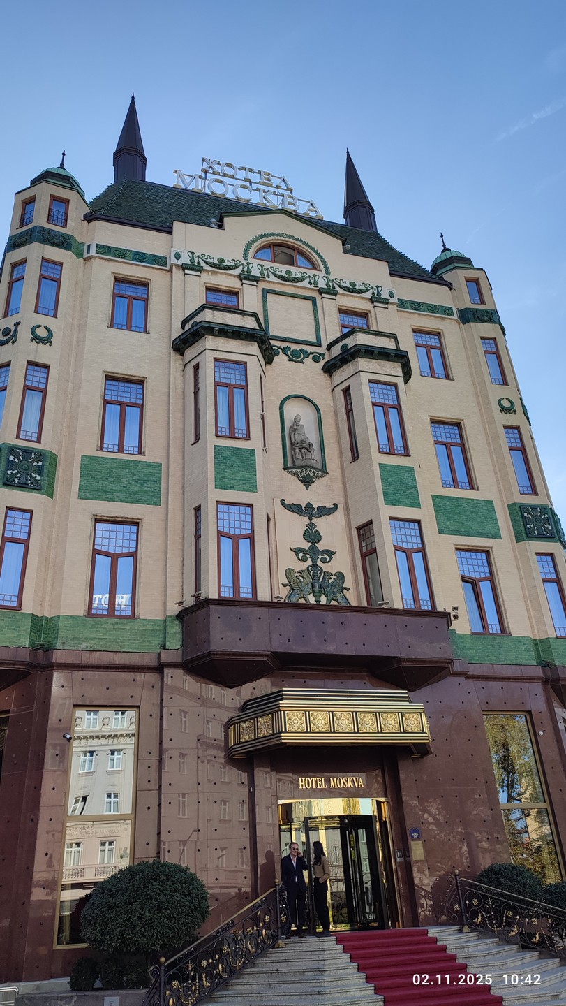 Великолепно проведённая экскурсия. Море разнообразной и интересной информации. На самые неожиданные темы и интересы. И главное