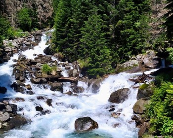 Панорамы Архыза, Шоанинский храм, река Уллу-Муруджу в Домбае