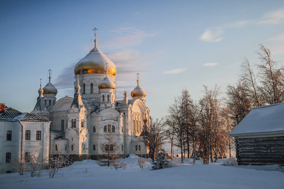 Главное изображение экскурсии - 4 в 1: Кунгурская пещера, Кунгур, Белогорский монастырь и скала Ермак