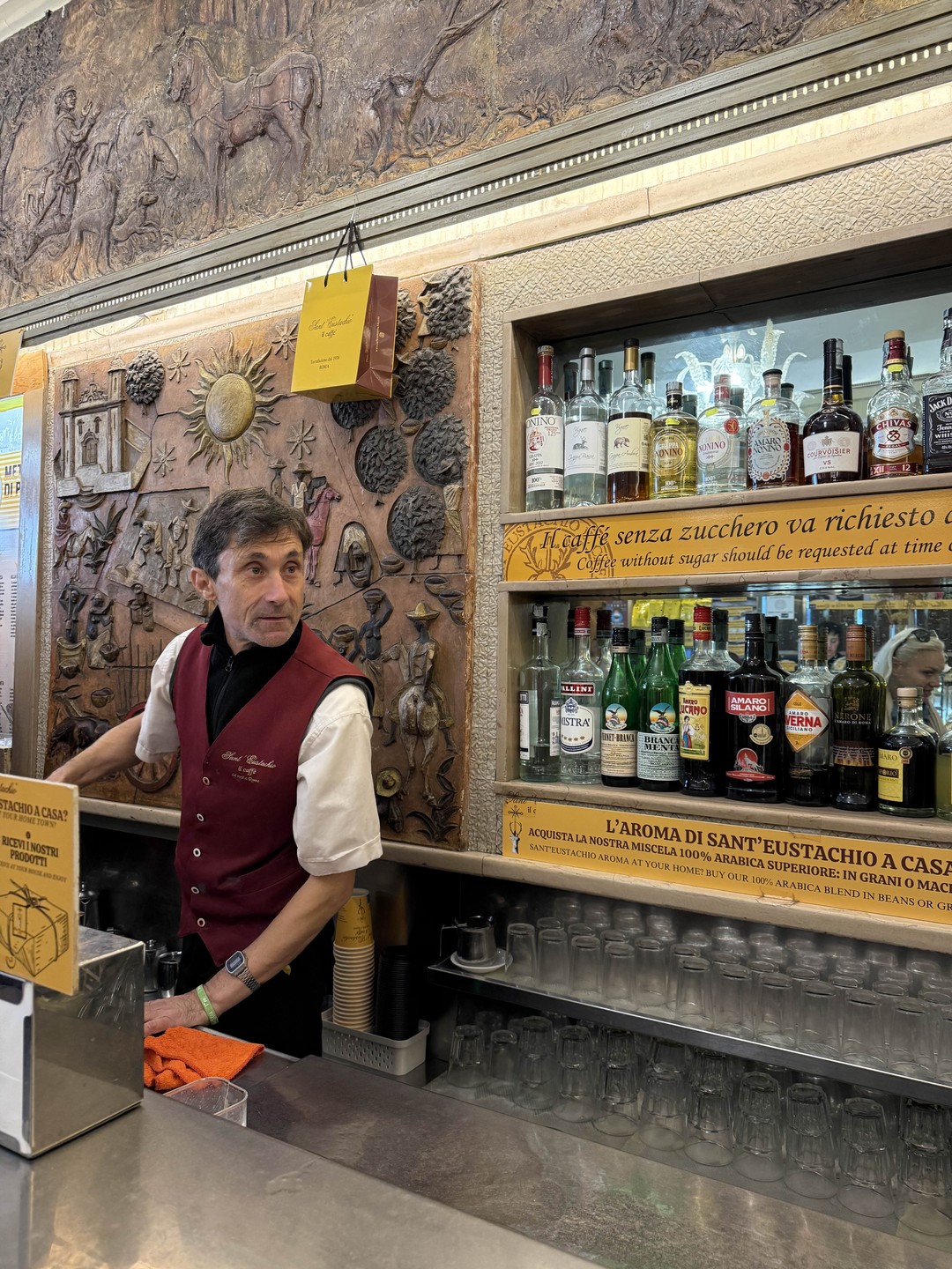 Пожалуй, лучшая моя экскурсия по Риму в этот раз! Анастасия рассказывает удивительно живо, нескучно и глубоко!