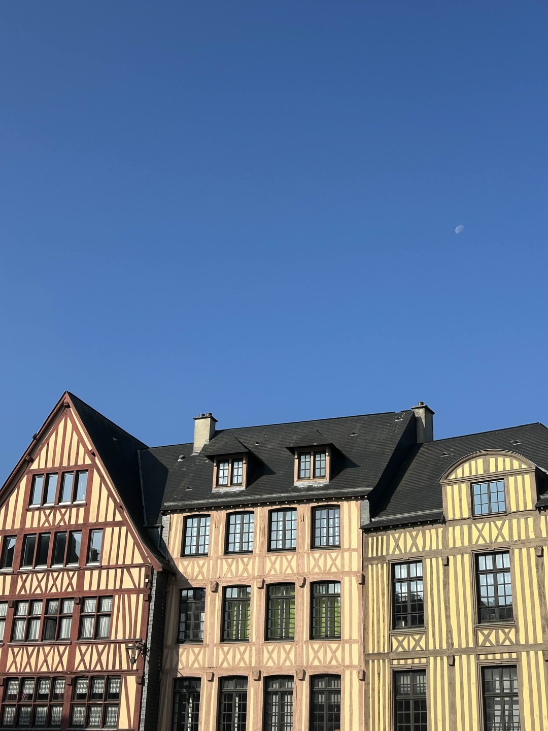 Экскурсия понравилась, поездка была комфортной, гид приятный. Пейзажи везде невероятные, но одного дня на 3 локации