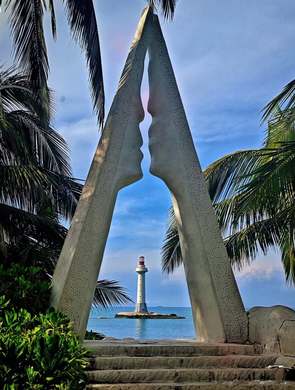 Там жили боги: парк «Небесные гроты» - из Саньи