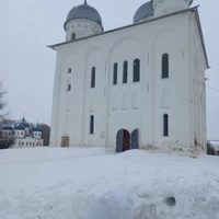 Фото отзыва 1: экскурсия "Хутынский и Юрьев монастыри — древние святыни Великого Новгорода (на вашем авто)"
