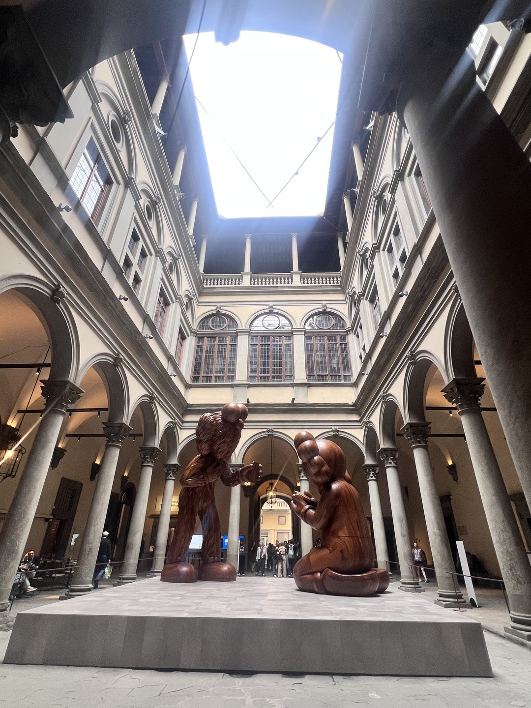 Понравилась очень экскурсия со Светланой. Очень интересно рассказывала, живо, интересные факты. Провела по улочкам Флоренции, узнали