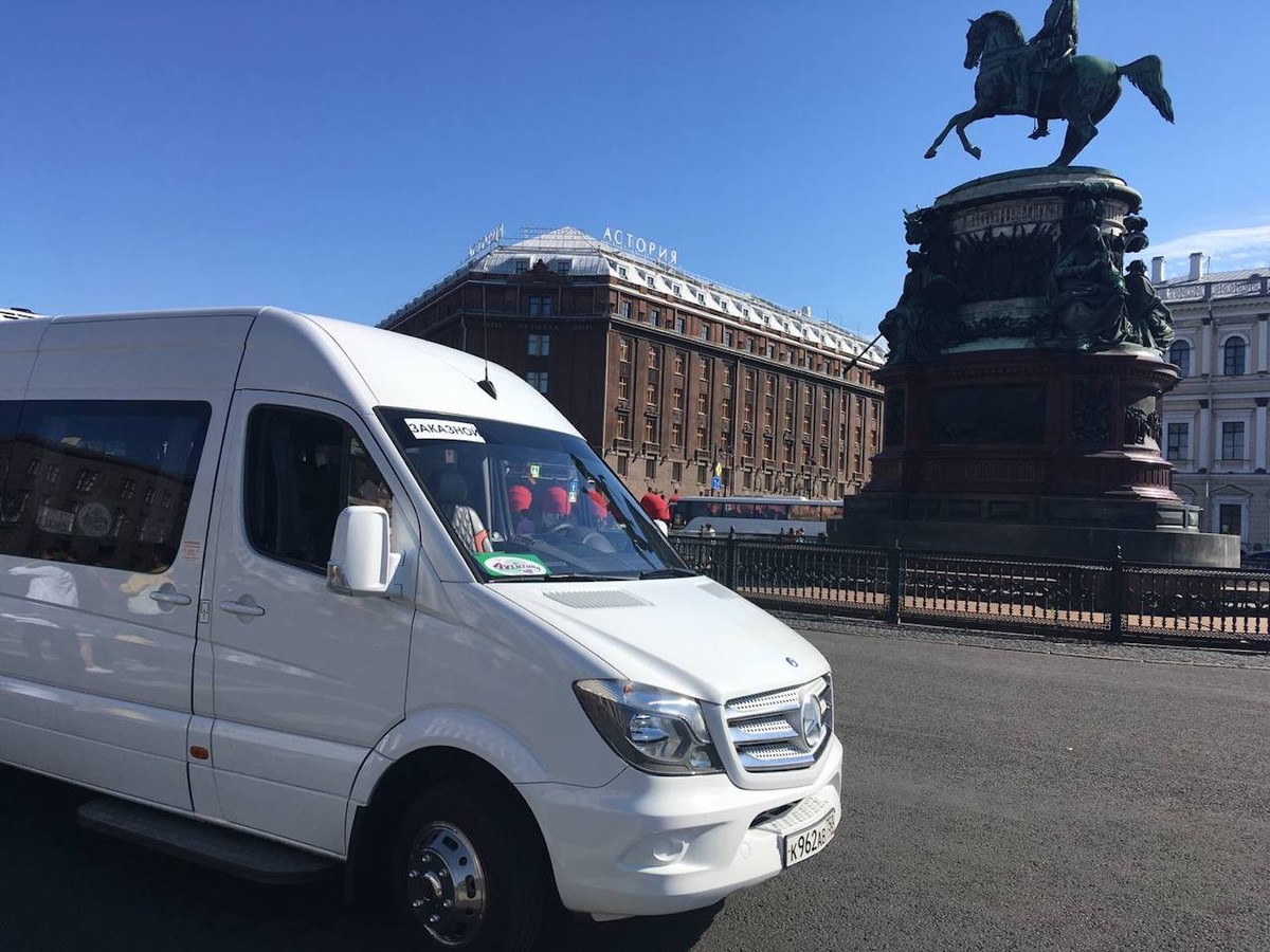 К фонтанам Петергофа в группе (13/15)