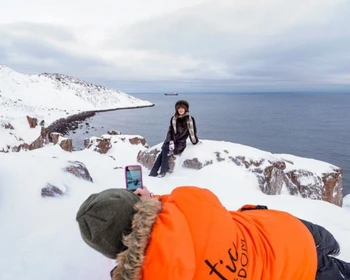 Главное в Териберке: качели, кладбище кораблей, скелеты китов, яйца дракона и многое другое