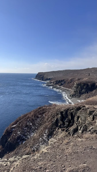 Великолепный гид, который бесподобно знает свой край, любит его и болеет душой. Игорь приятен в беседе, с ним легко преодолеваешь любые маршруты 💙