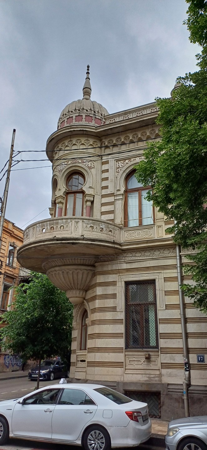 Пять парадных Сололаки: прогулка с архитектором в мини-группе (Елена)