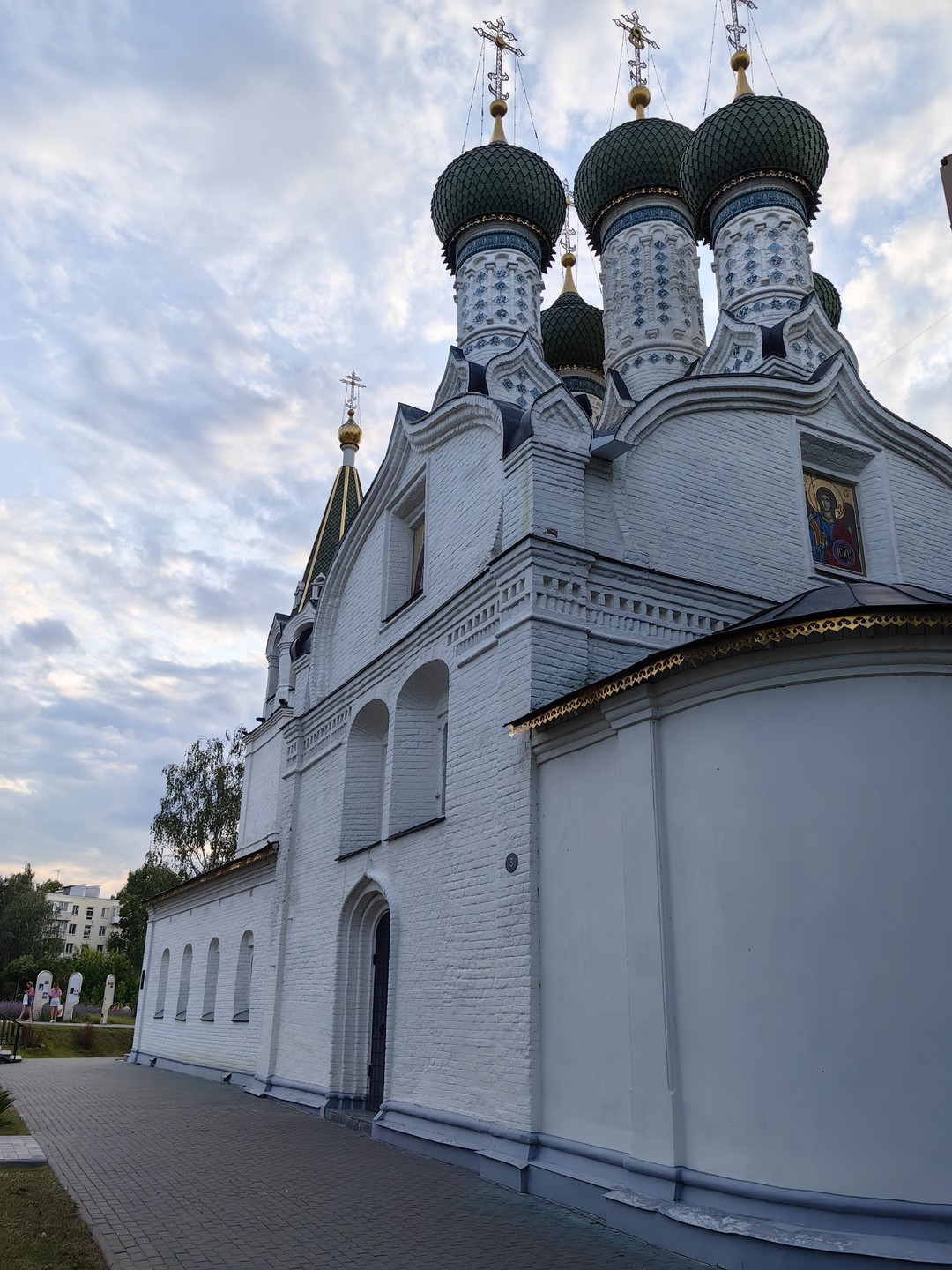Очень познавательная экскурсия. Давно собиралась на нее попасть. Увидели много архитектурных памятников, прекрасные видовые площадки. Спасибо
