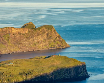 Кунашир и прибытие на Шикотан, закат у Малокурильского маяка