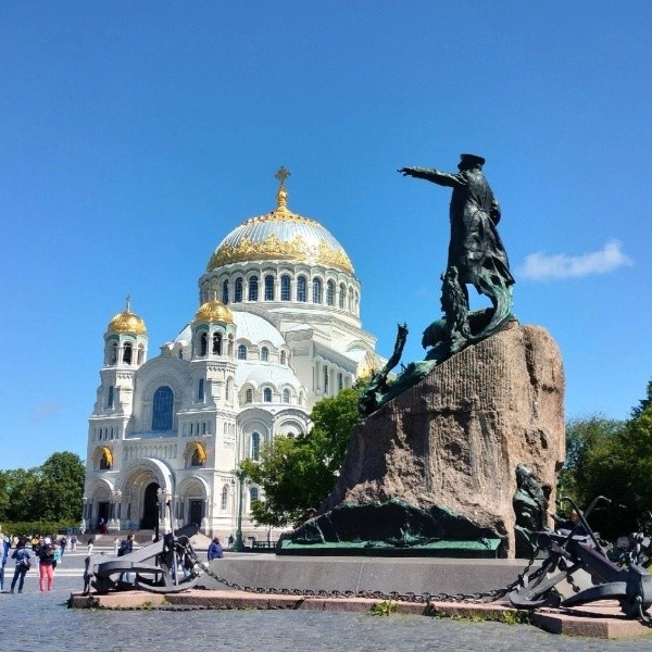 Фото к экскурсии Санкт-Петербург, Кронштадт и Гатчина: автотур в мини-группе