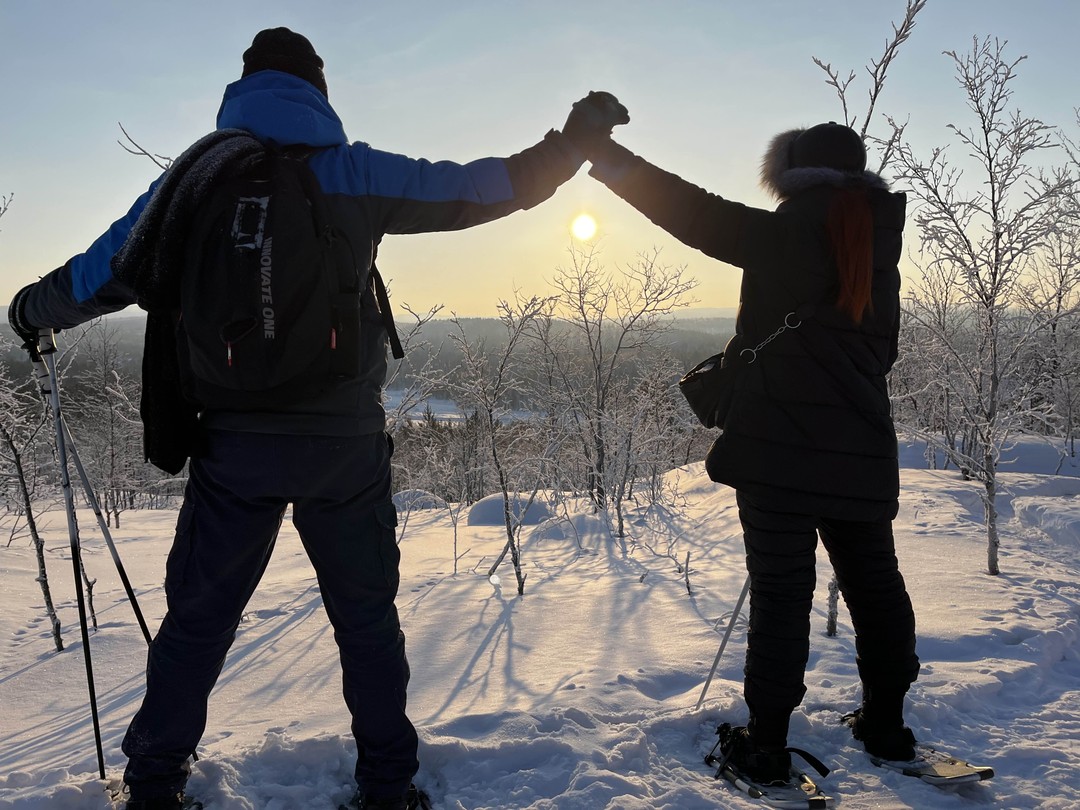 Спасибо за прекрасную прогулку! За все время экскурсии Анатолий очень интересно рассказывал о Мурманске.