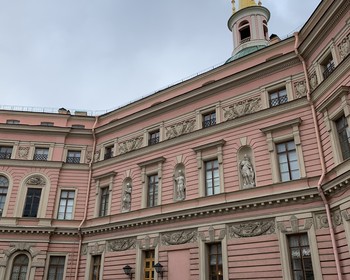Дворцы Романовых в Санкт-Петербурге и возвращение в Москву