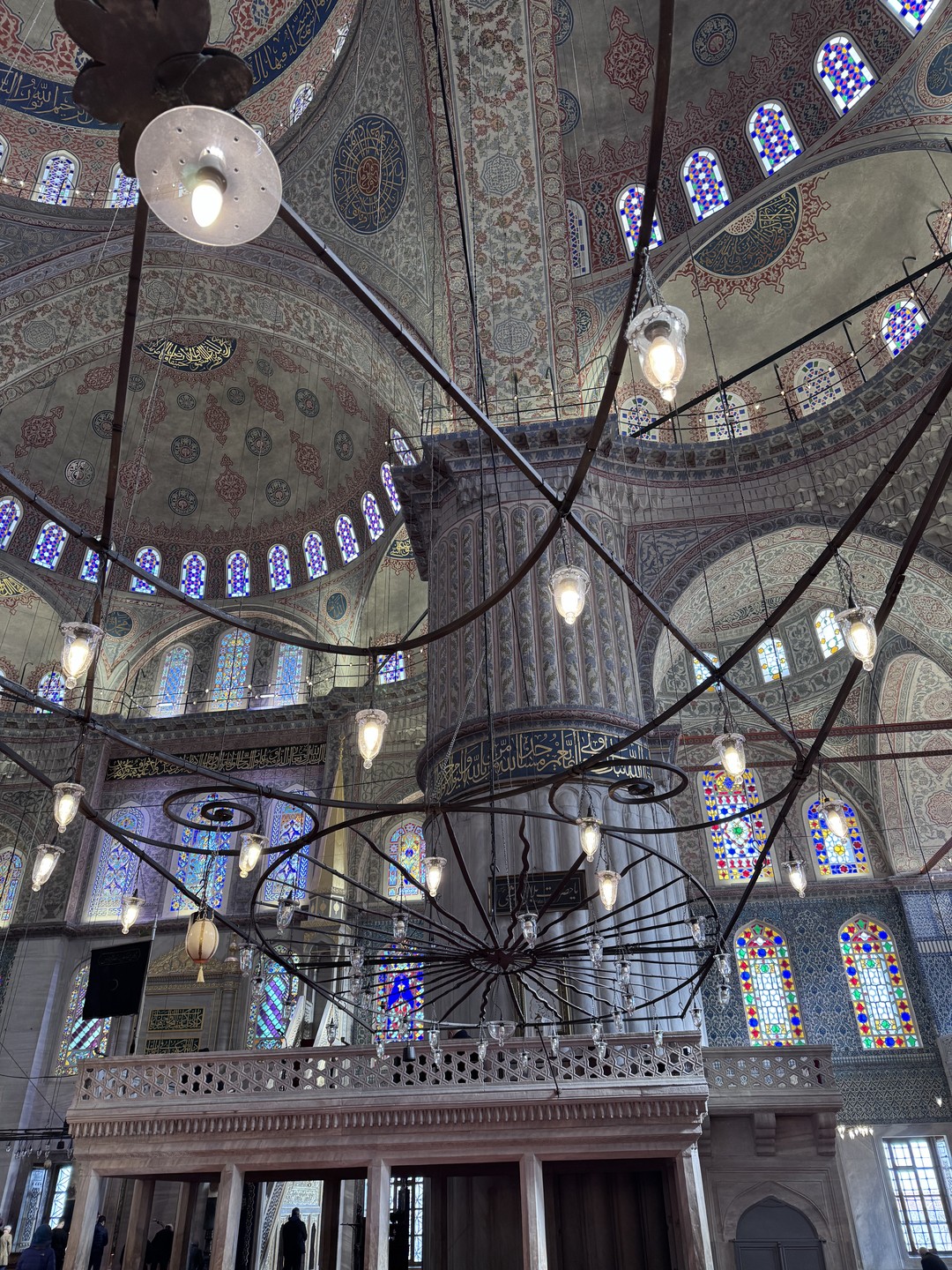 Очень познавательная экскурсия. Узнали много об истории Стамбула, посетили главные мечети, заглянули без очереди в Цистерну.