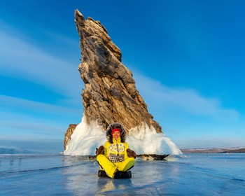 Ольхон, скала Шаманка, бурятские блюда и катание на коньках