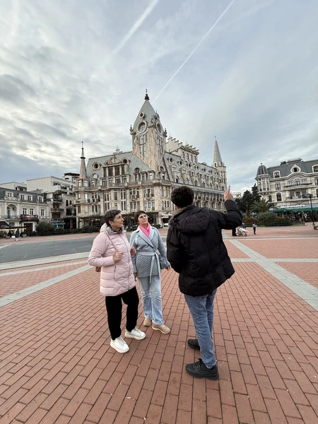 Малхаз отличный гид, очень понравилась программа. все остались довольны. спасибо большое!