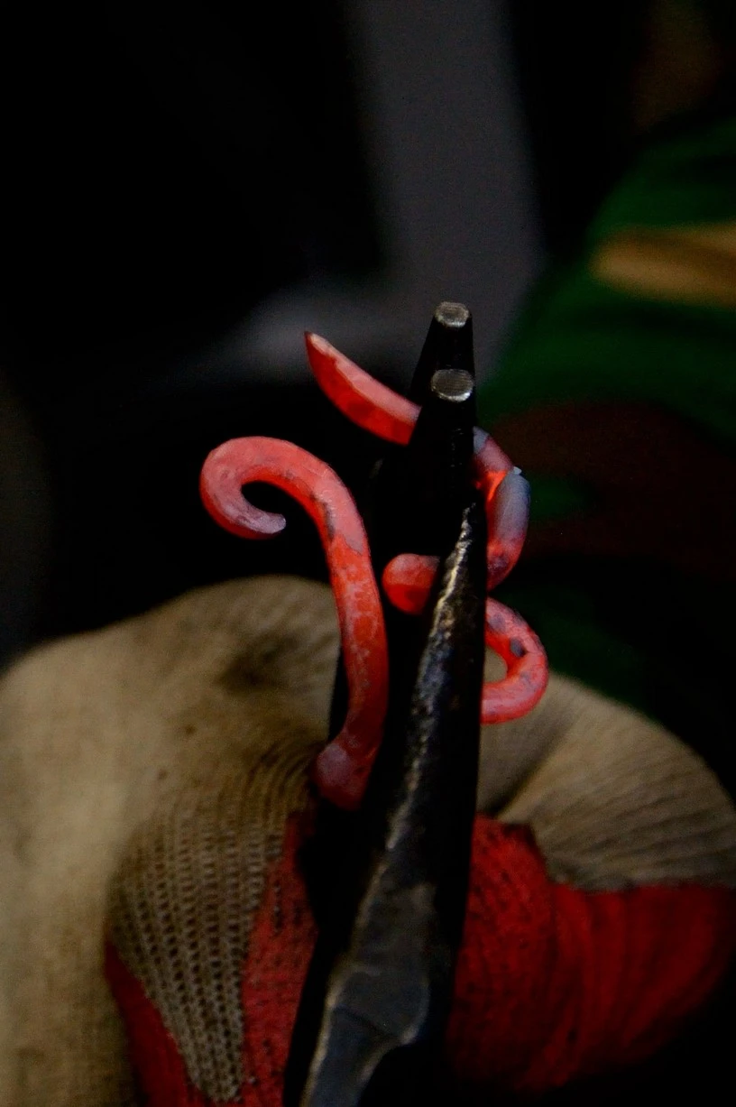 Отличное мероприятие, дочери и её друзьям понравилось без всяких оговорок. Все смогли выковать себе небольшие сувениры,