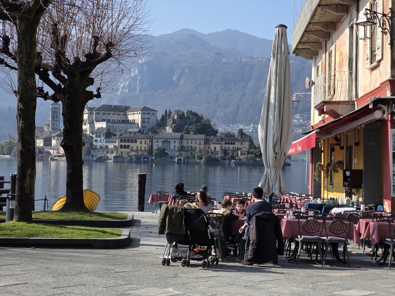 Экскурсия чудесная! Тиана на связи уже на этапе рекомендаций по поезду до места встречи, отличный гид