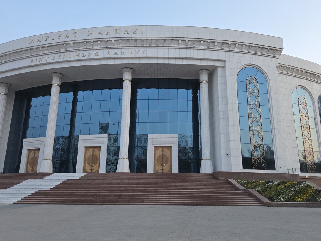 Мы остались довольны экскурсией! Рассказ был интересным, понятным, не скучным. Гид Абдулла тактичный, вежливый. Рассказал нам