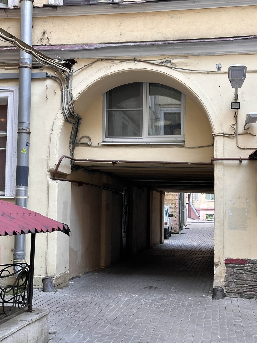 Дворы и доходные дома Петроградской стороны (лёля)