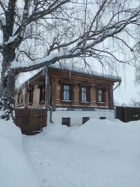 Очень понравилась прогулка с гидом Александром. У нас получилась индивидуальная экскурсия, так как нам предложили пойти