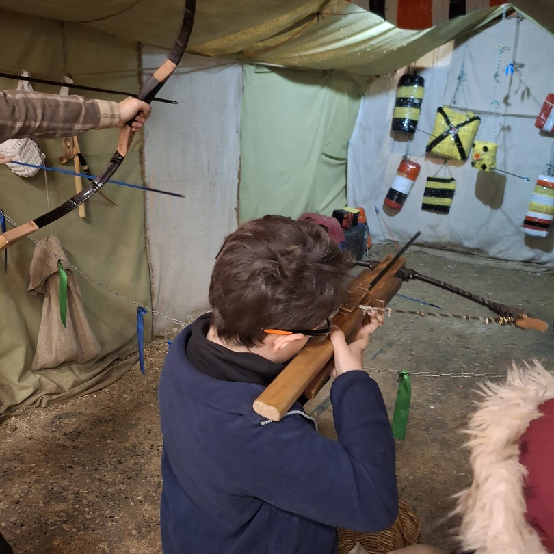 Посетили данное мероприятие 30 октября 2025 г. Полное погружение в средневековье, очень интересные рассказы об оружиях