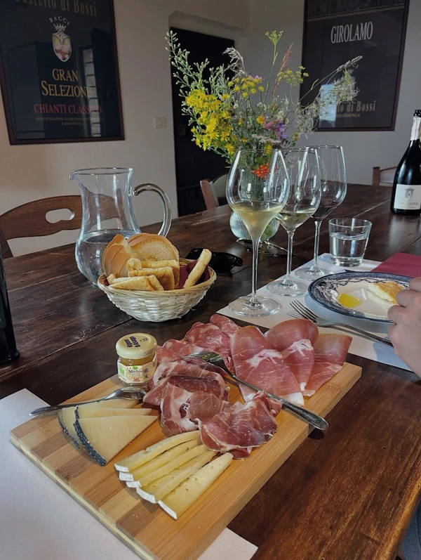 Отпуск на тосканской винодельне в компании сомелье (всё включено)