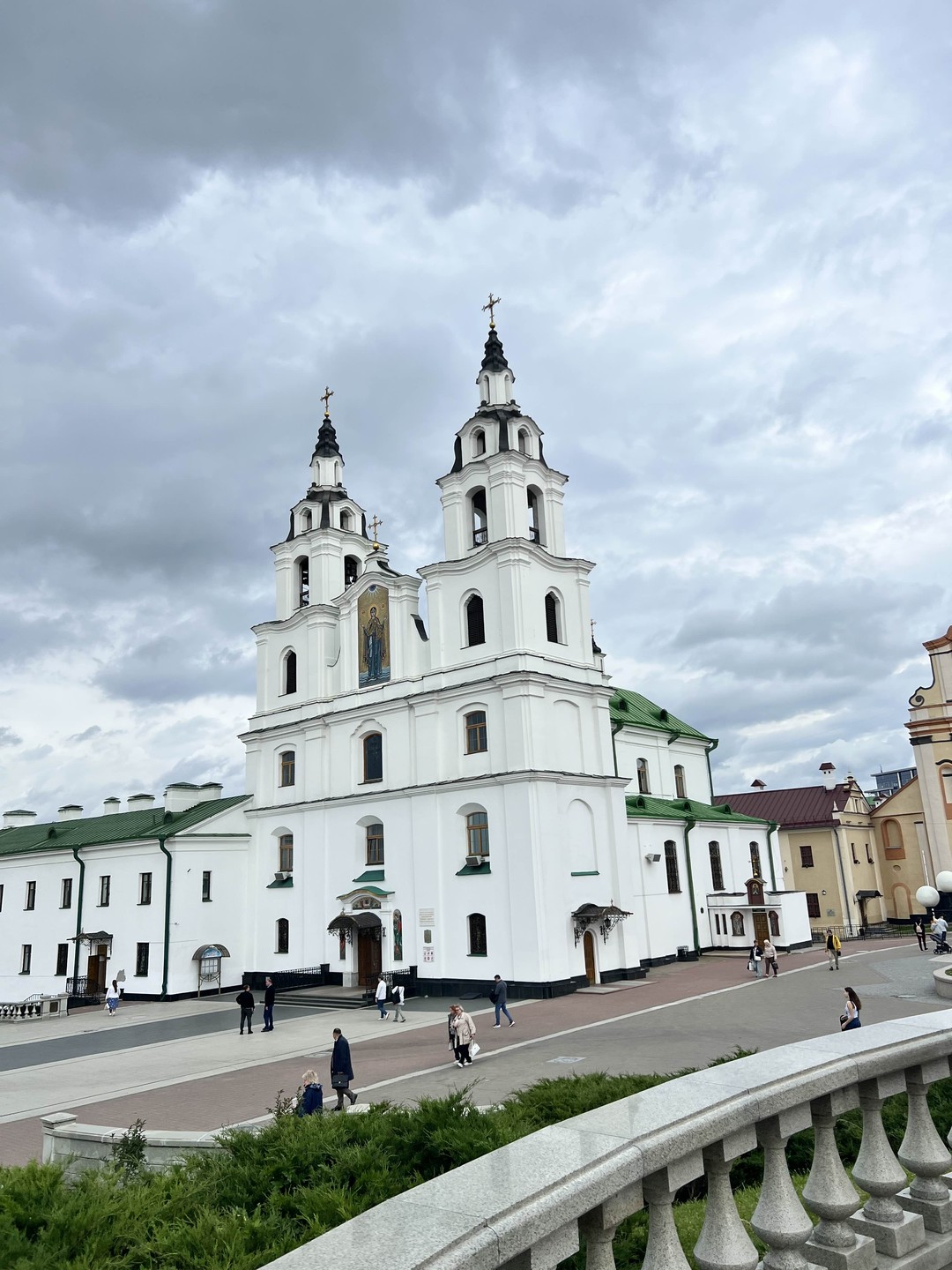 В целом экскурсия хорошая. У нас были организационные накладки (возвращались за опоздавшими людьми), потом пришлось повторно
