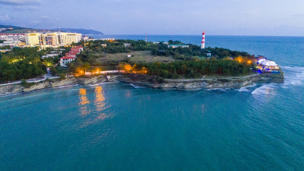 Фото 3 - Экскурсия: "Морская прогулка к Геленджикскому маяку"