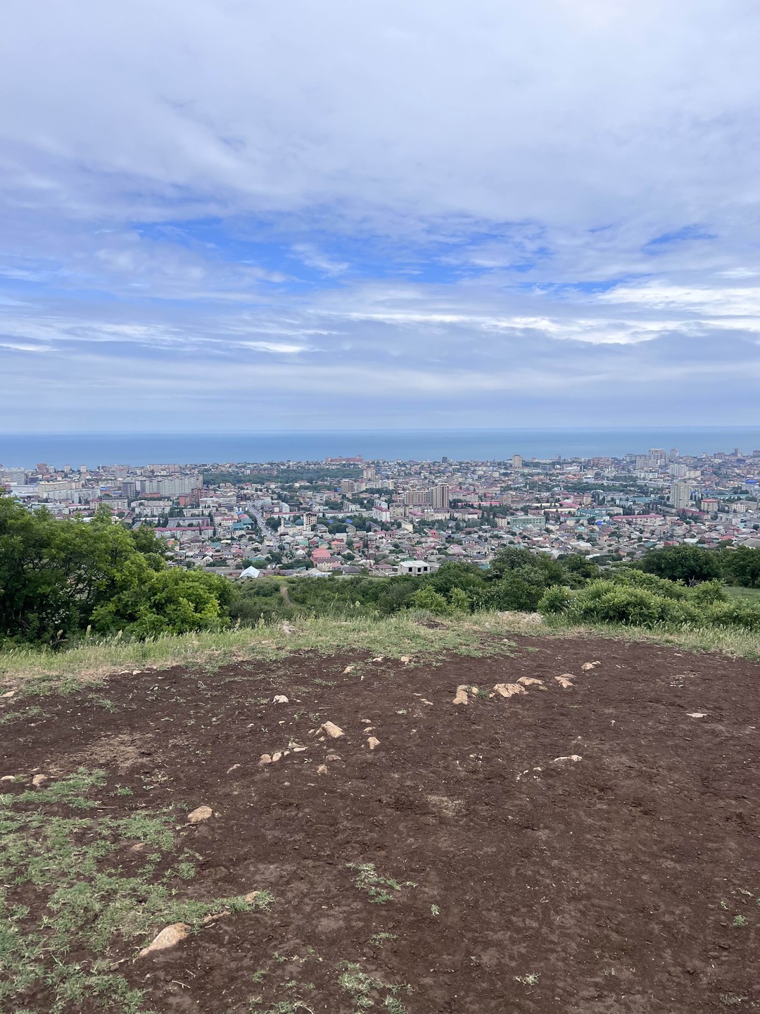 Была впервые на конной прогулке и осталась в восторге! 🐎⛰️ Прекрасные виды на город, удивительная природа