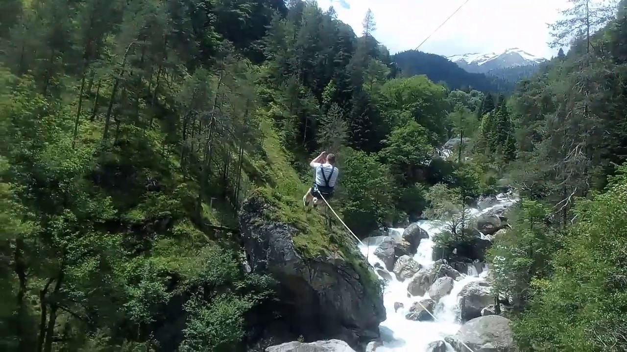 Абхазский драйв: озеро Рица и Гегский водопад