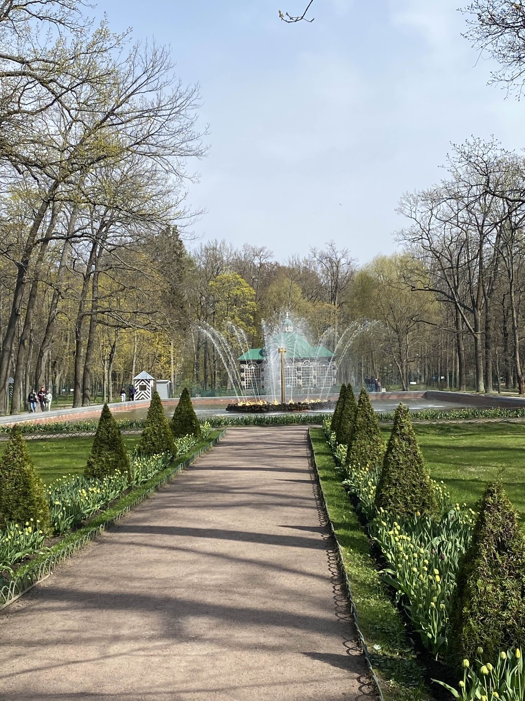 Из Санкт-Петербурга в Петергоф и Кронштадт: 2 города за 1 день (Оксана)