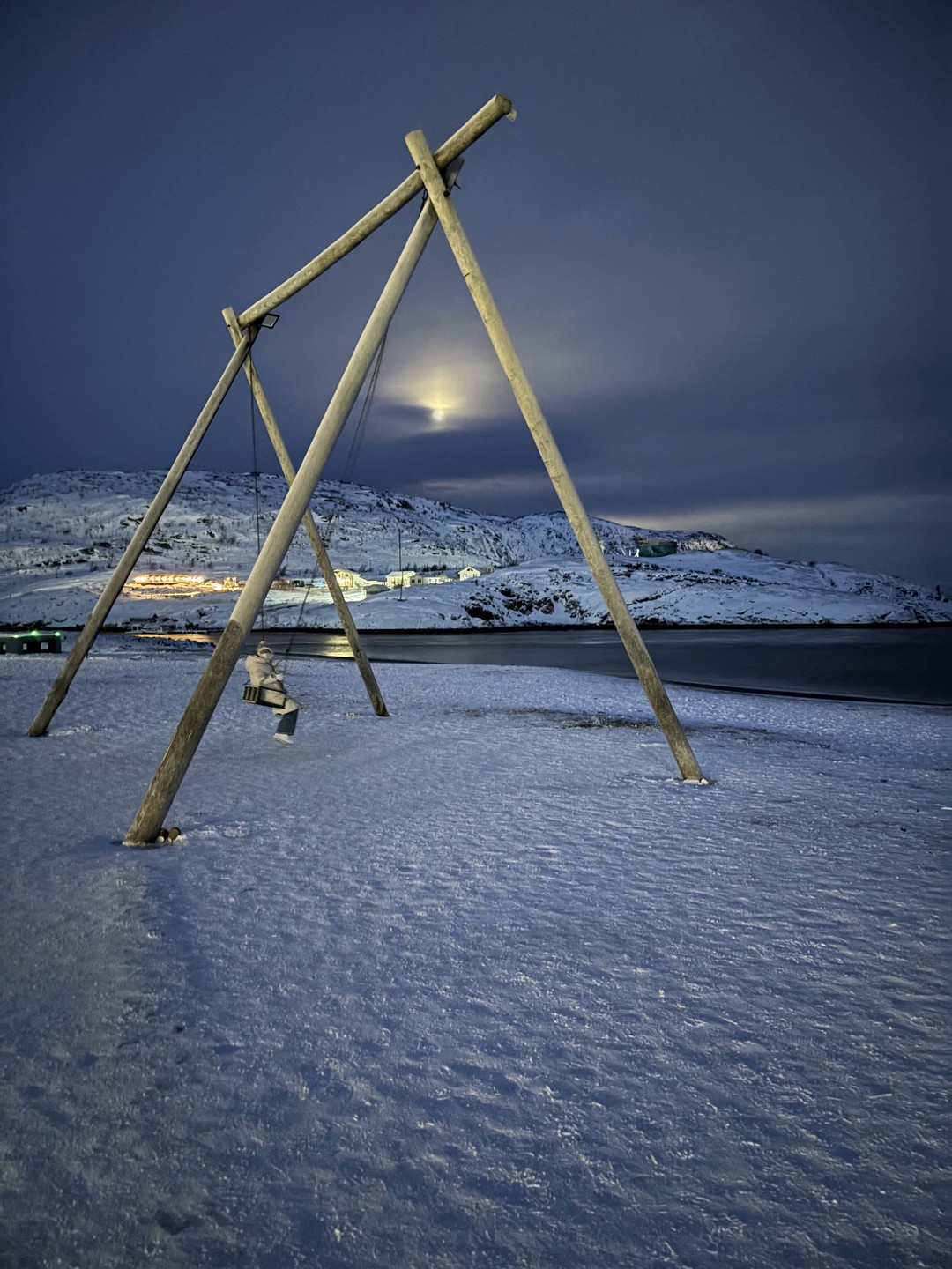Экскурсия прошла отлично! Александр заранее связался, обговорил организационные моменты. Приехали на первую локацию до основного наплыва