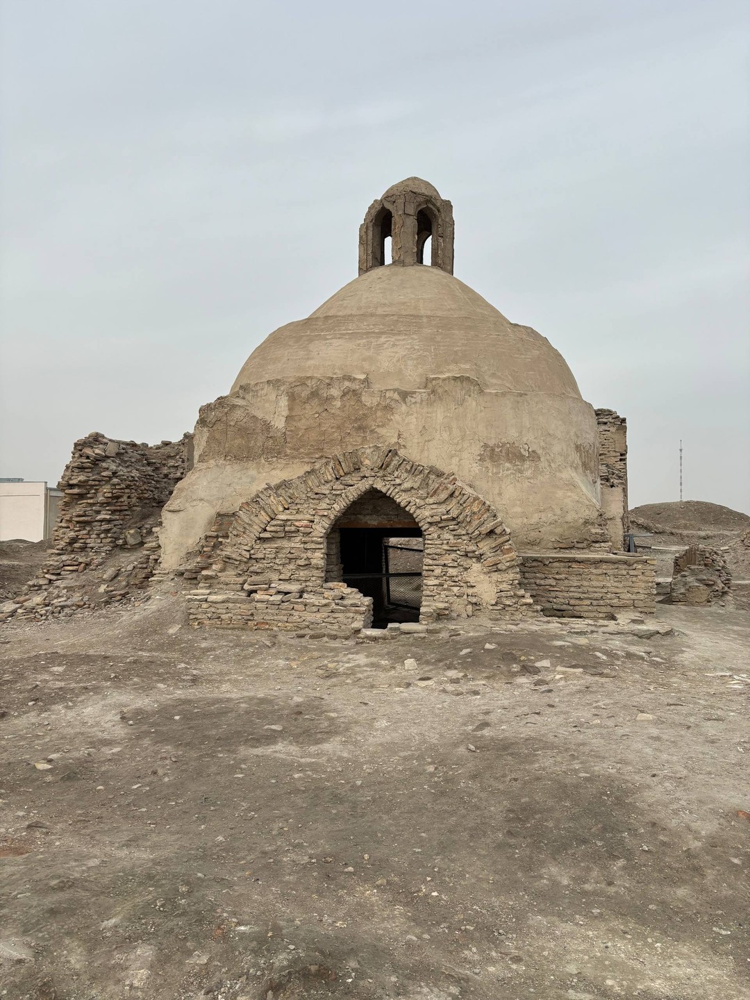 Очень понравилась экскурсия. Спасибо большое Асилбеку. Погрузил в историю Бухары на все 100%. Советую выбрать эту экскурсию!