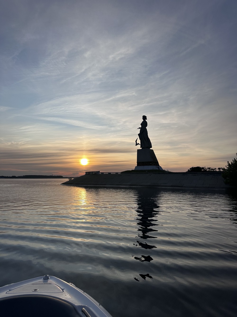 Фото Исследуем Рыбинское водохранилище: прогулка на катере