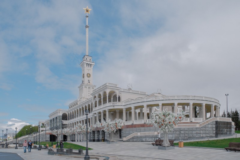 Фото к экскурсии На службе власти и воды: Северный речной вокзал